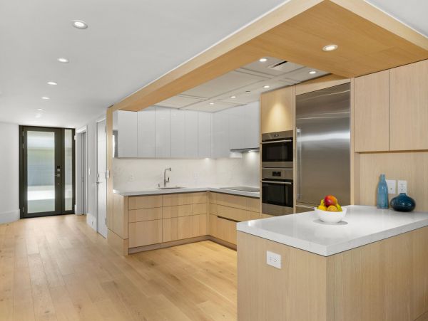 New Luxury Beach Condo on Big Island