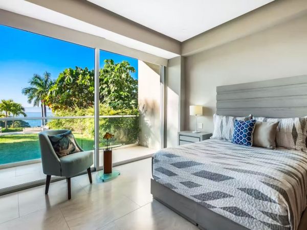 Luxurious Beachfront Vacation Condo in Punta Mita with Amazing Views