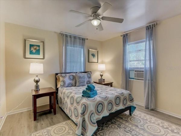 Lovely Sarasota Vacation Coastal with 2 Bedrooms