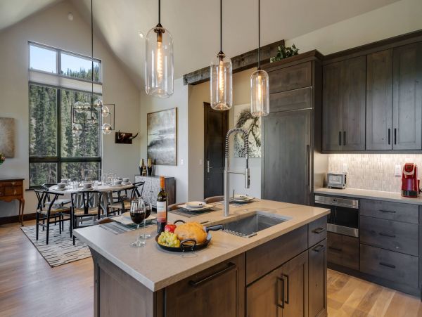 Luxury Vacation Home with Private Hot Tub in Breckenridge with Great Views