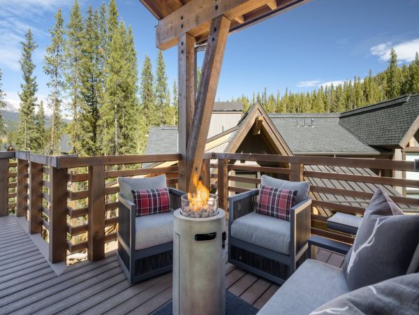 Luxury Vacation Home with Private Hot Tub in Breckenridge with Great Views