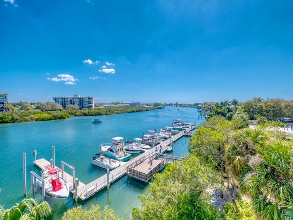 Lovely Indian Rocks Beach Two Bedroom Condo with Bay View