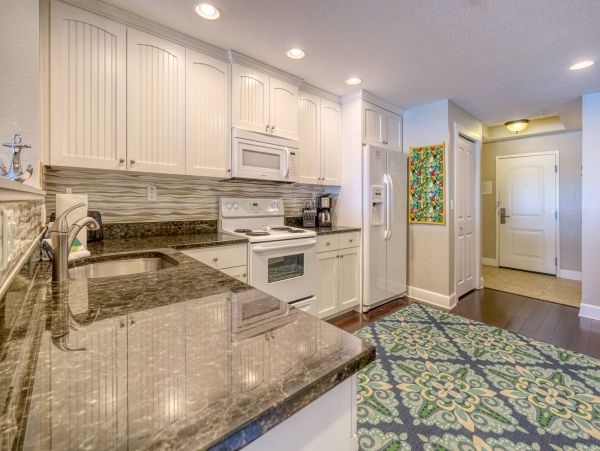 Lovely Indian Rocks Beach Two Bedroom Condo with Bay View
