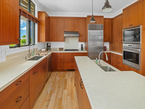Poipu Beautiful Four Bedroom Ocean View Vacation Home