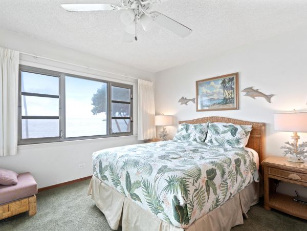 Ocean Views Kihei Vacation Two Bedroom Condo