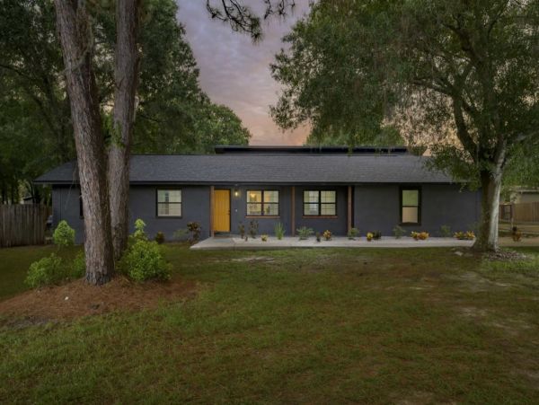Gorgeous Six Bedroom Vacation Home in Tampa Sleeps 20