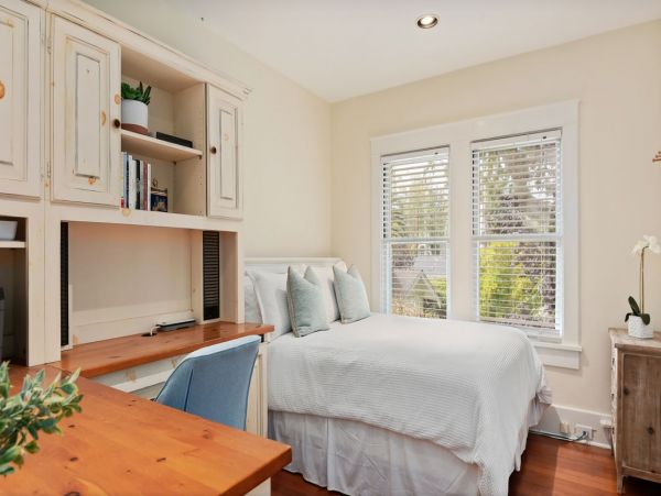 Gorgeous Four Bedroom Home with Private Pool & Spa