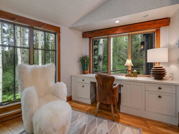 Mountain View Six Bedroom Vacation Home in Edwards