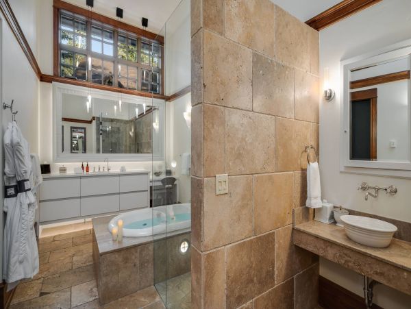 Mountain View Six Bedroom Vacation Home in Edwards