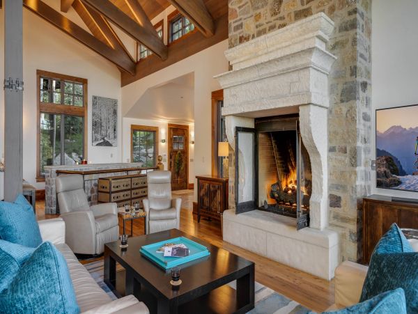 Mountain View Six Bedroom Vacation Home in Edwards