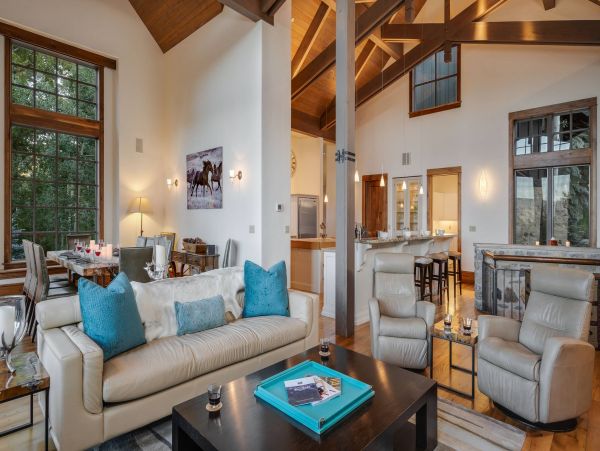 Mountain View Six Bedroom Vacation Home in Edwards
