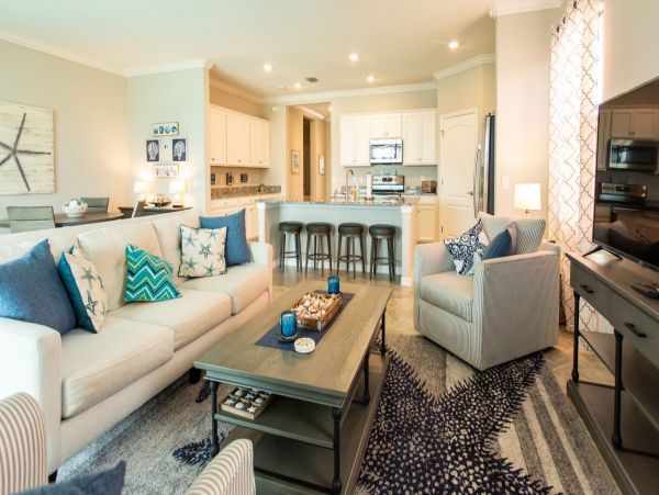 Gorgeous Naples Vacation Home with Private Pool & Hot Tub
