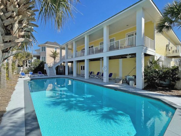 Beautiful Pensacola Beach Vacation Home with Private Pool
