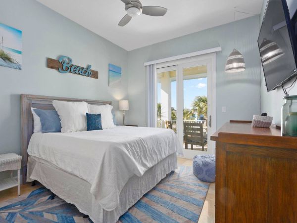 Beautiful Pensacola Beach Vacation Home with Private Pool