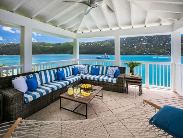 Gorgeous St. Thomas Vacation Home with Private Beach & Pool