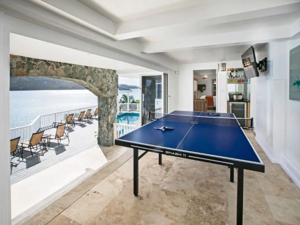 Gorgeous St. Thomas Vacation Home with Private Beach & Pool