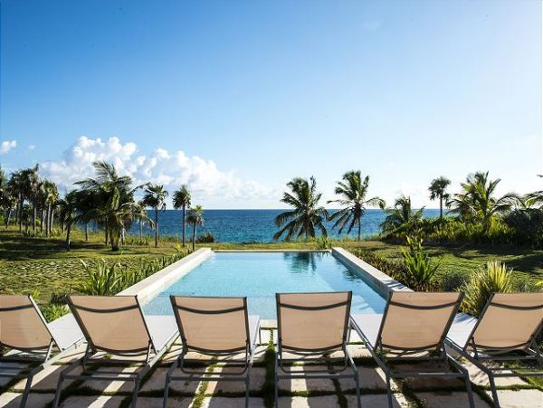 Oceanfront Luxury Vacation Estate in Bahamas Sleeps 16
