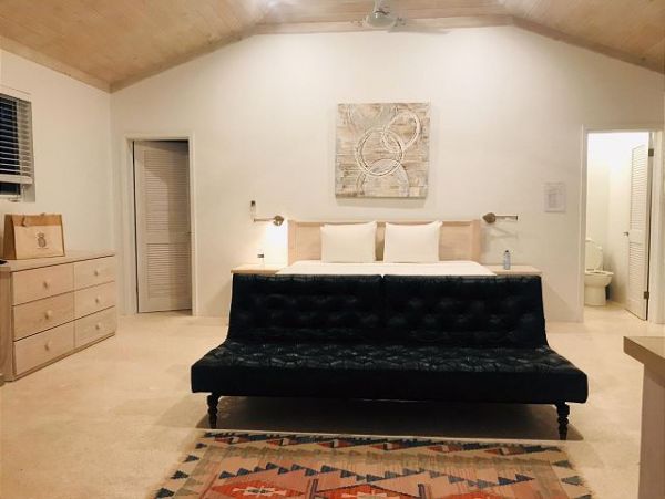 Oceanfront Luxury Vacation Estate in Bahamas Sleeps 16