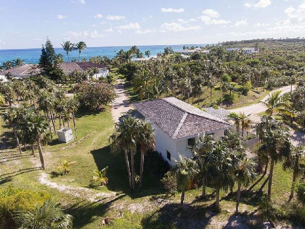 Oceanfront Luxury Vacation Estate in Bahamas Sleeps 16