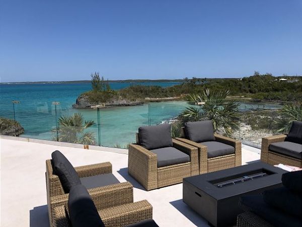 Bahamas Posh Six Bedroom Beachfront Estate in Bahamas