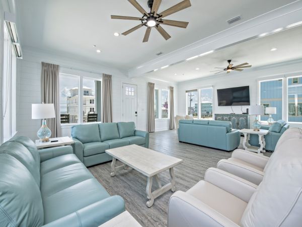 Ten Bedroom Beach Vacation Home in Gulf Shores Sleeps 28