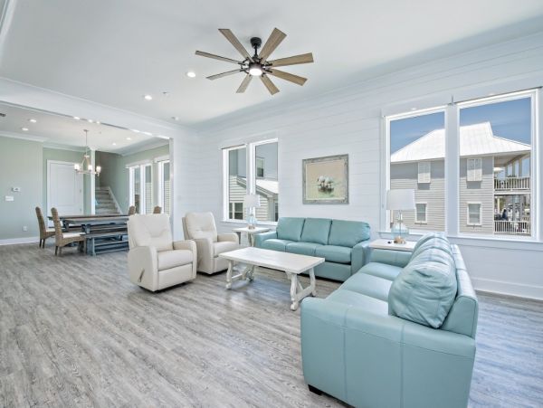 Ten Bedroom Beach Vacation Home in Gulf Shores Sleeps 28