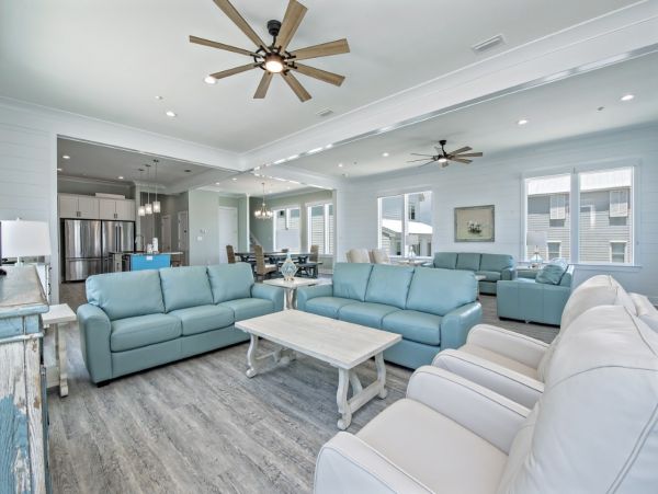 Ten Bedroom Beach Vacation Home in Gulf Shores Sleeps 28