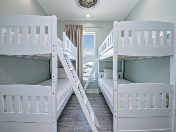 Ten Bedroom Beach Vacation Home in Gulf Shores Sleeps 28