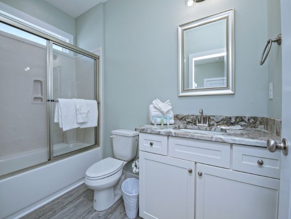 Ten Bedroom Beach Vacation Home in Gulf Shores Sleeps 28