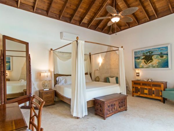 Dominican Republic Oceanfront Five Bedroom Luxury Vacation Home