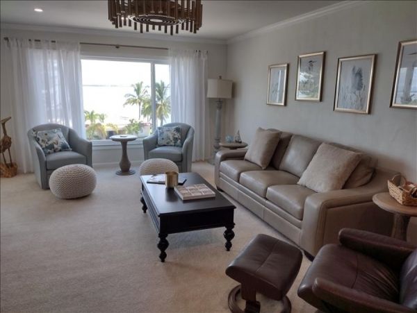 Lovely Two Bedroom Condo with Bay View Sleeps 4