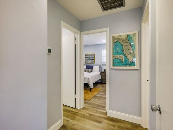 Steps to Beach Sanibel Vacation Condo Two Bedroom
