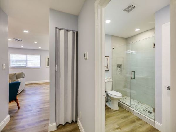 Steps to Beach Sanibel Vacation Condo Two Bedroom