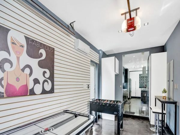 Luxury Six Bedroom Vacation Home in Fort Lauderdale