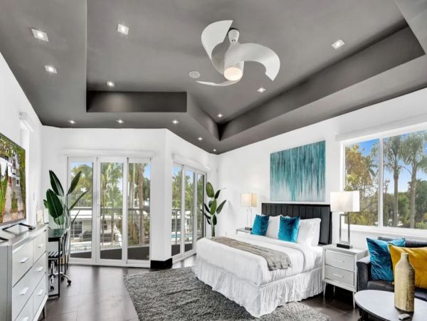 Luxury Six Bedroom Vacation Home in Fort Lauderdale
