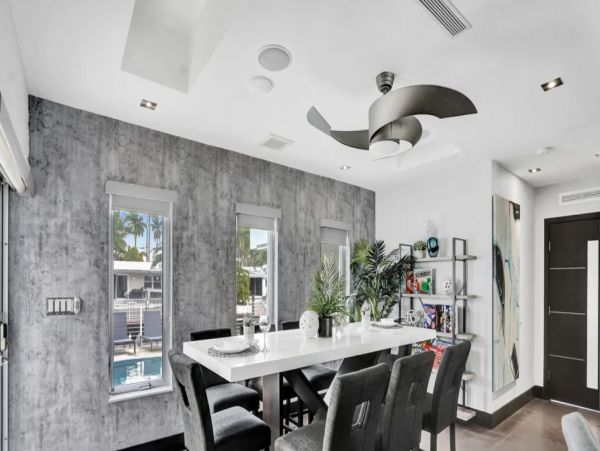 Luxury Six Bedroom Vacation Home in Fort Lauderdale