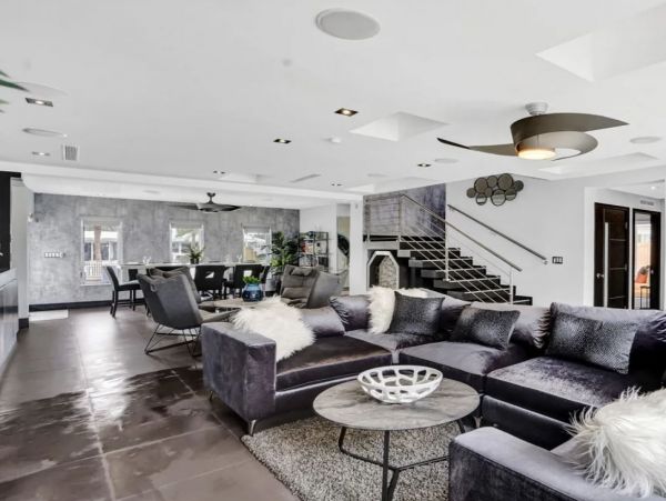 Luxury Six Bedroom Vacation Home in Fort Lauderdale