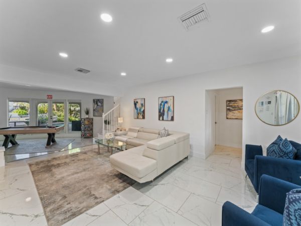 South Florida Waterfront Vacation Rental  7-Bedroom Luxury Villa with Private Pool