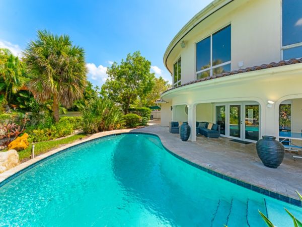 South Florida Waterfront Vacation Rental  7-Bedroom Luxury Villa with Private Pool