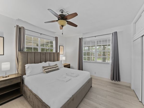 South Florida Waterfront Vacation Rental  7-Bedroom Luxury Villa with Private Pool