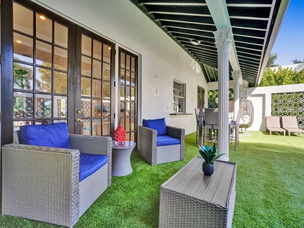 South Florida Waterfront Vacation Rental - Luxury South Florida Family Retreat