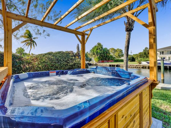 South Florida Waterfront Vacation Rental - Luxury South Florida Family Retreat