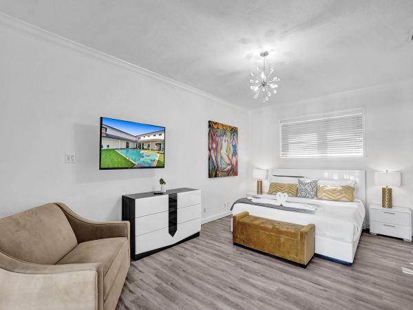 South Florida Waterfront Vacation Rental - Luxury South Florida Family Retreat