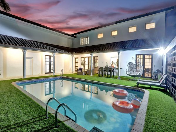 South Florida Waterfront Vacation Rental - Luxury South Florida Family Retreat