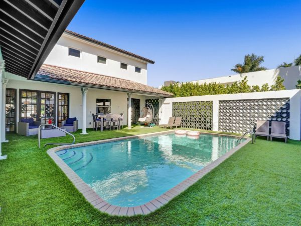 South Florida Waterfront Vacation Rental - Luxury South Florida Family Retreat
