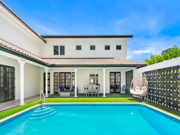 South Florida Waterfront Vacation Rental - Luxury South Florida Family Retreat