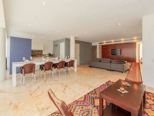 Beachside Luxury Four Bedroom Vacation Condo in Playa del Carmen