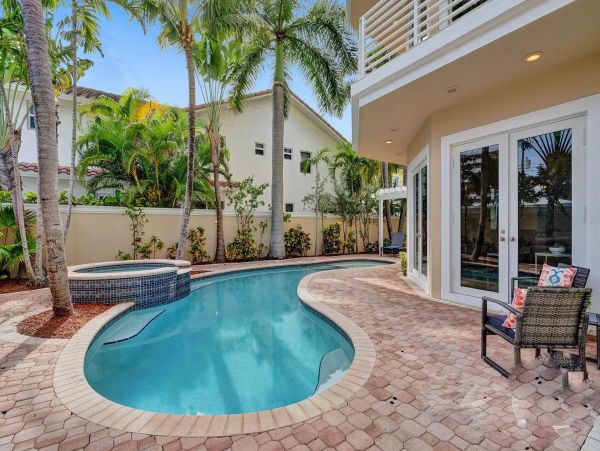 Luxury Pompano Beach Vacation Pool Home Five Bedroom