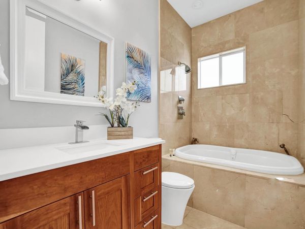 Luxury Pompano Beach Vacation Pool Home Five Bedroom