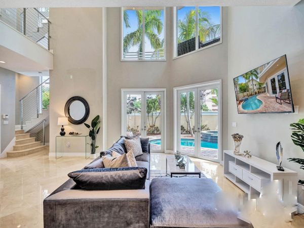 Luxury Pompano Beach Vacation Pool Home Five Bedroom